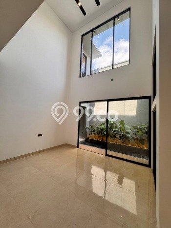 Siap Huni Rumah Mewah 4 Kamar di Rungkut Dekat ke Mana Pun Siap Huni Rumah Mewah 4 Kamar di Rungkut Dekat ke Mana Pun
