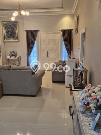 Jual Rumah Bagus Siap Huni LB 115m2 di Rungkut, Surabaya Jual Rumah Bagus Siap Huni LB 115m2 di Rungkut, Surabaya