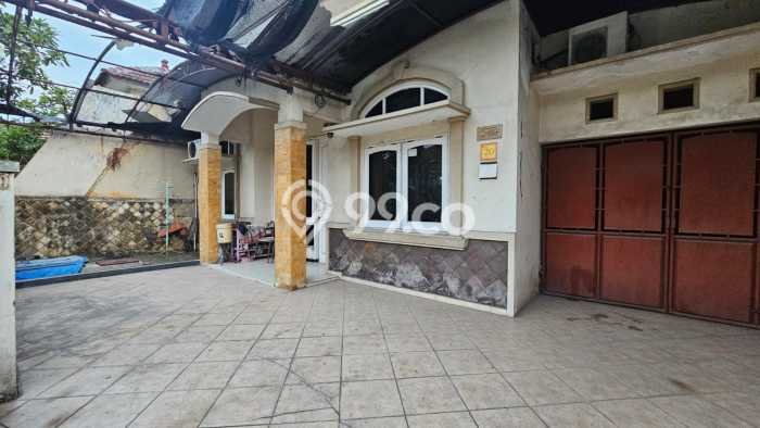 For Sale Hunian Rumah Nyaman 7 Kamar di Pondok Tjandra, Sidoarjo For Sale Hunian Rumah Nyaman 7 Kamar di Pondok Tjandra, Sidoarjo