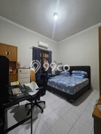 Rumah Elit LB 300m2 Siap Huni Desain Elegan di Dharma Husada, Surabaya Rumah Elit LB 300m2 Siap Huni Desain Elegan di Dharma Husada, Surabaya