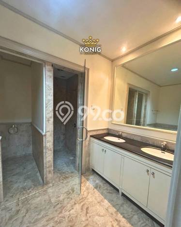 Apartemen Sewa 3 Kamar Murah Siap Huni di Surabaya, Luas 218m2 Apartemen Sewa 3 Kamar Murah Siap Huni di Surabaya, Luas 218m2