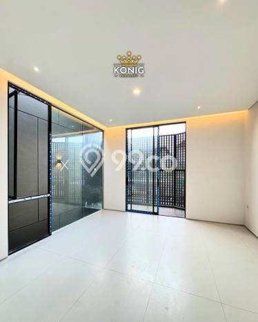 Dijual Rumah Mewah Megah Dengan View Cantik di Pakuwon, Surabaya Dijual Rumah Mewah Megah Dengan View Cantik di Pakuwon, Surabaya