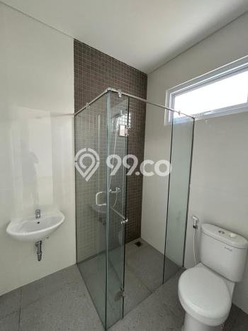 Dijual Rumah Mewah Megah Dengan View Cantik di Gading Serpong, Tangerang Dijual Rumah Mewah Megah Dengan View Cantik di Gading Serpong, Tangerang
