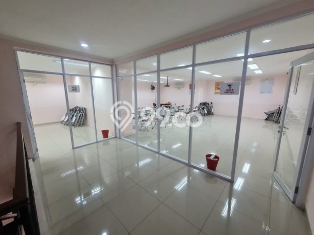 Ruko Area Strategis di , Luas 600m2m², Ramai Ruko Area Strategis di , Luas 600m2m², Ramai