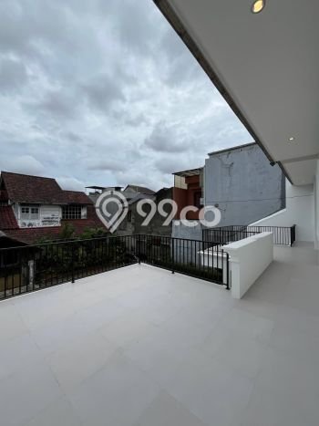 Rumah Elit Modern Siap Huni di Villa Melati Mas Tangerang Selatan Rumah Elit Modern Siap Huni di Villa Melati Mas Tangerang Selatan