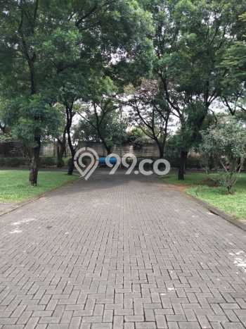 Rumah Elit Modern Tanpa Renovasi di BSD Foresta Tangerang Rumah Elit Modern Tanpa Renovasi di BSD Foresta Tangerang