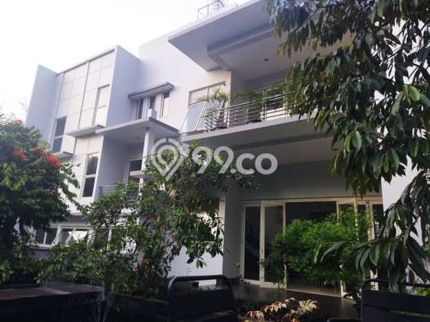 Hunian Mewah LB 800m2 Siap Pakai Desain Elegan di BSD Telaga Golf, Tangerang Hunian Mewah LB 800m2 Siap Pakai Desain Elegan di BSD Telaga Golf, Tangerang