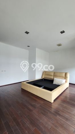 Rumah Elit Modern Tanpa Renovasi di BSD Foresta Tangerang Rumah Elit Modern Tanpa Renovasi di BSD Foresta Tangerang