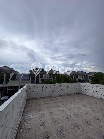 Ready to Use! Luxury House LT 180m2 Desain Elegan di BSD Green Wich Ready to Use! Luxury House LT 180m2 Desain Elegan di BSD Green Wich
