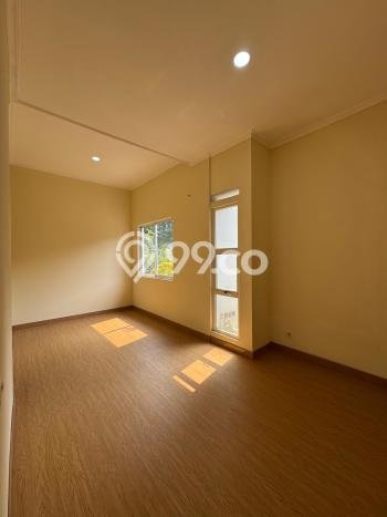 Rumah Elit Modern Tanpa Renovasi di Summarecon Serpong Tangerang Rumah Elit Modern Tanpa Renovasi di Summarecon Serpong Tangerang