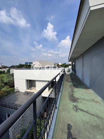 Dijual Rumah Premium dengan Fasilitas Sekitar Komplit di BSD, Tangerang Selatan Dijual Rumah Premium dengan Fasilitas Sekitar Komplit di BSD, Tangerang Selatan