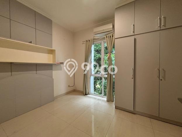 Rumah Elit LB 223m2 Siap Pakai Desain Elegan di Alam Sutera, Tangerang Rumah Elit LB 223m2 Siap Pakai Desain Elegan di Alam Sutera, Tangerang