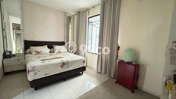 Rumah Elit LB 350m2 Siap Pakai Desain Elegan di Alam Sutera, Tangerang Rumah Elit LB 350m2 Siap Pakai Desain Elegan di Alam Sutera, Tangerang
