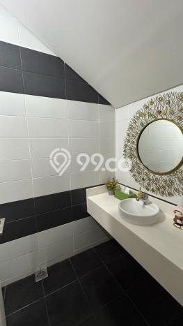 Rumah Elit LB 350m2 Siap Pakai Desain Elegan di Alam Sutera, Tangerang Rumah Elit LB 350m2 Siap Pakai Desain Elegan di Alam Sutera, Tangerang