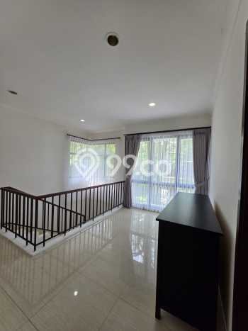 Ready to Use! Luxury House LT 200m2 Desain Elegan di BSD The Icon Ready to Use! Luxury House LT 200m2 Desain Elegan di BSD The Icon
