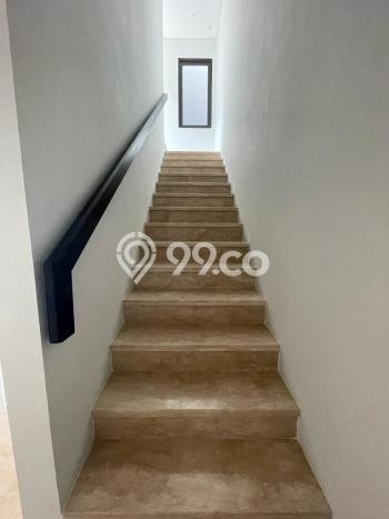 Ready to Use! Luxury House LT 136m2 Desain Modern di BSD City Ready to Use! Luxury House LT 136m2 Desain Modern di BSD City