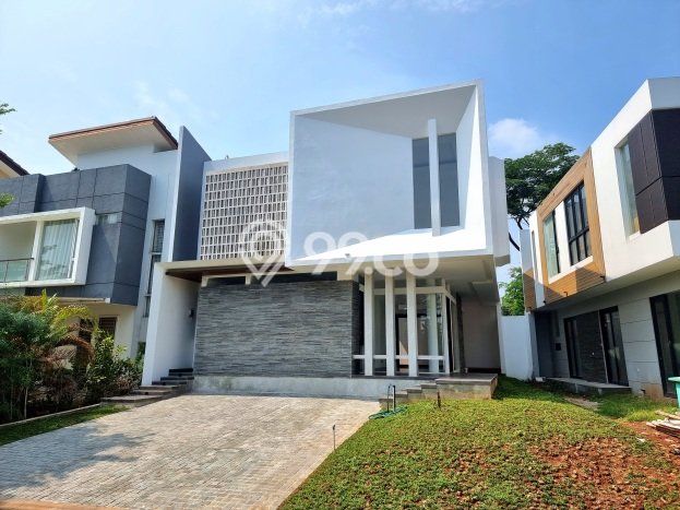 Dijual Rumah Luas Megah Dengan View Cantik di BSD City, Tangerang Dijual Rumah Luas Megah Dengan View Cantik di BSD City, Tangerang