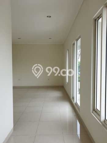 Ready to Use! Luxury House LT 162m2 Desain Modern di Gading Serpong Ready to Use! Luxury House LT 162m2 Desain Modern di Gading Serpong
