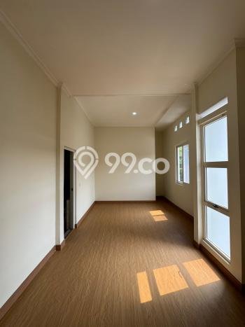 Rumah Elit Modern Tanpa Renovasi di Summarecon Serpong Tangerang Rumah Elit Modern Tanpa Renovasi di Summarecon Serpong Tangerang