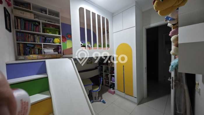 Rumah Mewah LB 203m2 Siap Huni Desain Elegan di BSD City, Tangerang Rumah Mewah LB 203m2 Siap Huni Desain Elegan di BSD City, Tangerang