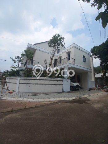 For Sale! Luxury House LT 220m2 Desain Modern di BSD Kencana Loka For Sale! Luxury House LT 220m2 Desain Modern di BSD Kencana Loka
