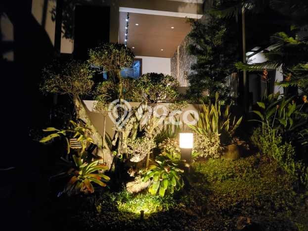Rumah Luxury Modern Siap Huni di BSD Tangerang Rumah Luxury Modern Siap Huni di BSD Tangerang