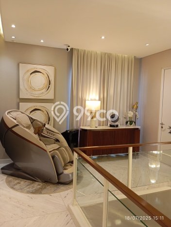 Rumah Mewah LB 316m2 Siap Pakai Desain Elegan di Gading Serpong, Tangerang Rumah Mewah LB 316m2 Siap Pakai Desain Elegan di Gading Serpong, Tangerang