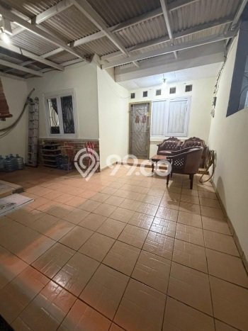 Rumah Modern 2 KT di Sektor 6-Gading Serpong Tangerang Unfurnished Rumah Modern 2 KT di Sektor 6-Gading Serpong Tangerang Unfurnished