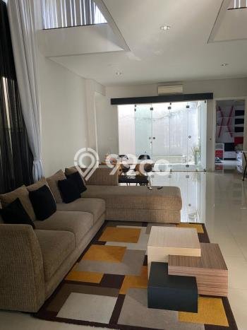 Jual Rumah Mewah Megah Dengan View Eksklusif di Alam Sutera, Tangerang Jual Rumah Mewah Megah Dengan View Eksklusif di Alam Sutera, Tangerang