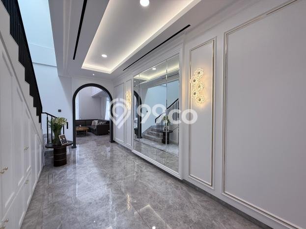 Rumah Elit Akses Mudah di Tangerang Full Furnished Rumah Elit Akses Mudah di Tangerang Full Furnished