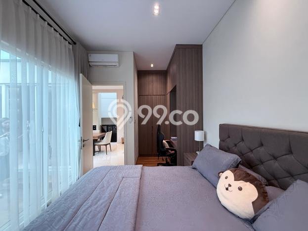 Rumah Mewah LB 263m2 Siap Huni Desain Elegan di Summarecon Serpong, Tangerang Rumah Mewah LB 263m2 Siap Huni Desain Elegan di Summarecon Serpong, Tangerang