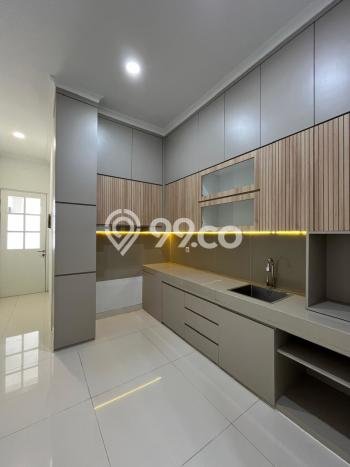 Dijual Rumah Mewah Megah Dengan View Cantik di Gading Serpong, Tangerang Dijual Rumah Mewah Megah Dengan View Cantik di Gading Serpong, Tangerang