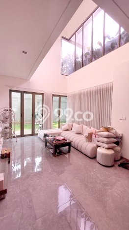 Hunian Eksklusif Dijual LT 149m2 di Karang Tengah, Tangerang Hunian Eksklusif Dijual LT 149m2 di Karang Tengah, Tangerang