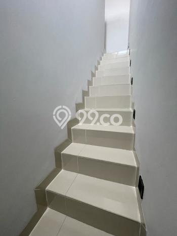 EXCLUSIVE HOME! Rumah di BSD, 3 KM, Design Modern, Luas 90m² LB 200m² EXCLUSIVE HOME! Rumah di BSD, 3 KM, Design Modern, Luas 90m² LB 200m²