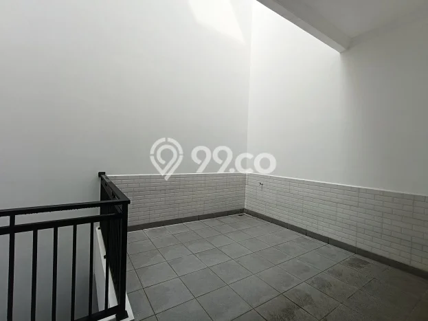 Rumah sewa siap huni 4 KT di Pulomas, Jakarta Timur Rumah sewa siap huni 4 KT di Pulomas, Jakarta Timur