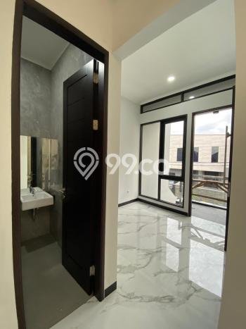 Rumah Elit Modern Siap Huni di Sunter Jakarta Utara Rumah Elit Modern Siap Huni di Sunter Jakarta Utara