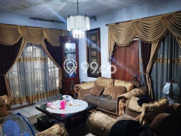 For Sale Rumah 4 Kamar Lokasi Strategis Nyaman dan Strategis di Pasar Rebo For Sale Rumah 4 Kamar Lokasi Strategis Nyaman dan Strategis di Pasar Rebo