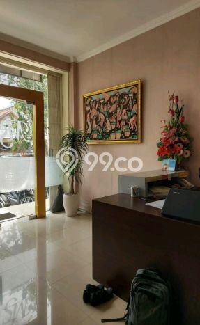 Unit Ruko Dijual di Genteng Surabaya 238m2 Unit Ruko Dijual di Genteng Surabaya 238m2