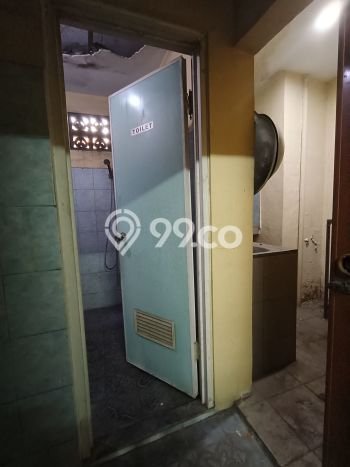 Ruko Dijual di Jakarta Timur LT 117m2 & LB 180m2 Lokasi Terbaik! Ruko Dijual di Jakarta Timur LT 117m2 & LB 180m2 Lokasi Terbaik!