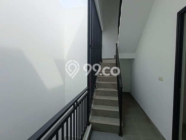 Rumah sewa siap huni 4 KT di Pulomas, Jakarta Timur Rumah sewa siap huni 4 KT di Pulomas, Jakarta Timur