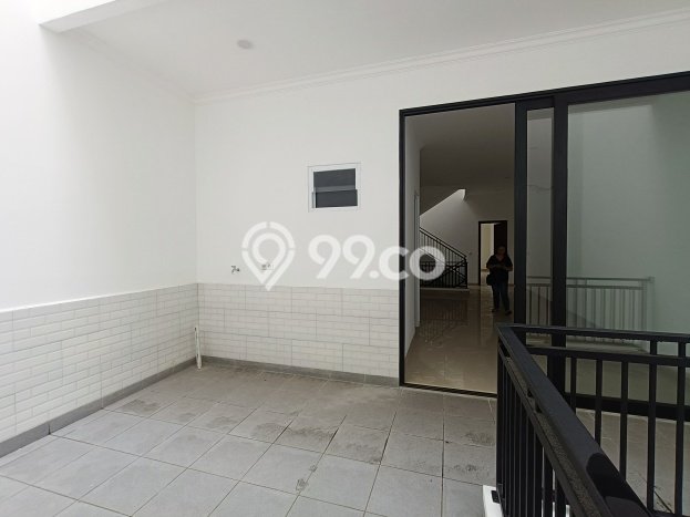 Rumah sewa siap huni 4 KT di Pulomas, Jakarta Timur Rumah sewa siap huni 4 KT di Pulomas, Jakarta Timur