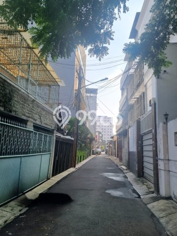 Rumah Luas Asri 4 KT Siap Huni di Jelambar Jakarta Barat Rumah Luas Asri 4 KT Siap Huni di Jelambar Jakarta Barat
