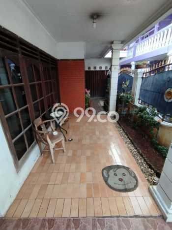 For Sale Rumah 4 Kamar Lokasi Strategis Nyaman dan Strategis di Pasar Rebo For Sale Rumah 4 Kamar Lokasi Strategis Nyaman dan Strategis di Pasar Rebo