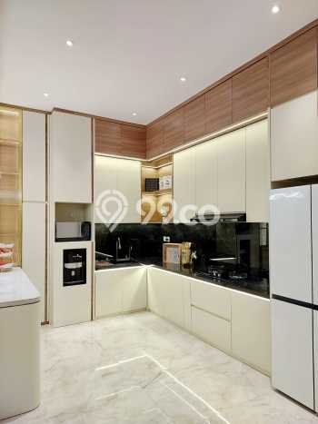 Ready to Use! Premium House LT 160m2 Desain Elegan di Losari Ready to Use! Premium House LT 160m2 Desain Elegan di Losari