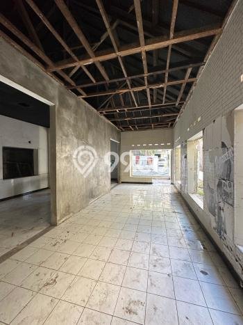 Rumah Siap Disurvey lokasi , Makassar, LT 230m2m² LB 280m2m² Rumah Siap Disurvey lokasi , Makassar, LT 230m2m² LB 280m2m²