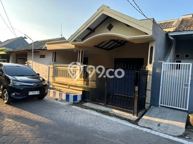 Kesempatan Investasi 2 Kamar Tidur dan 1 Kamar Mandi di Sidoarjo, Dekat Pusat Kota, Sidoarjo Kesempatan Investasi 2 Kamar Tidur dan 1 Kamar Mandi di Sidoarjo, Dekat Pusat Kota, Sidoarjo