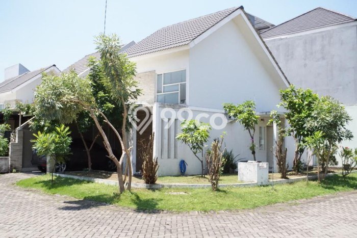 For Sale Rumah 2 Kamar Lokasi Ideal Bagus dan Strategis di Gedangan For Sale Rumah 2 Kamar Lokasi Ideal Bagus dan Strategis di Gedangan