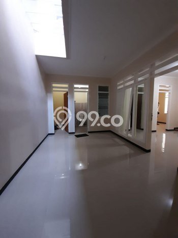Jual Rumah Minimalis Bagus Punya 5 KT di Rungkut Surabaya SHM Jual Rumah Minimalis Bagus Punya 5 KT di Rungkut Surabaya SHM