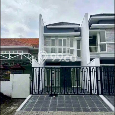 Rumah Modern 3 KT di Jemursari Surabaya Unfurnished Rumah Modern 3 KT di Jemursari Surabaya Unfurnished