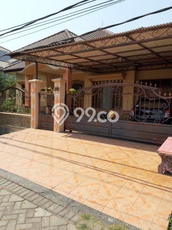 Rumah Eksklusif Dijual LT 452m2 di Gayungan, Surabaya Rumah Eksklusif Dijual LT 452m2 di Gayungan, Surabaya